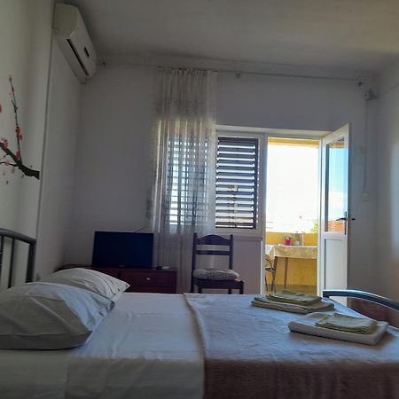 Apartment Gulin Šibenik Exteriör bild