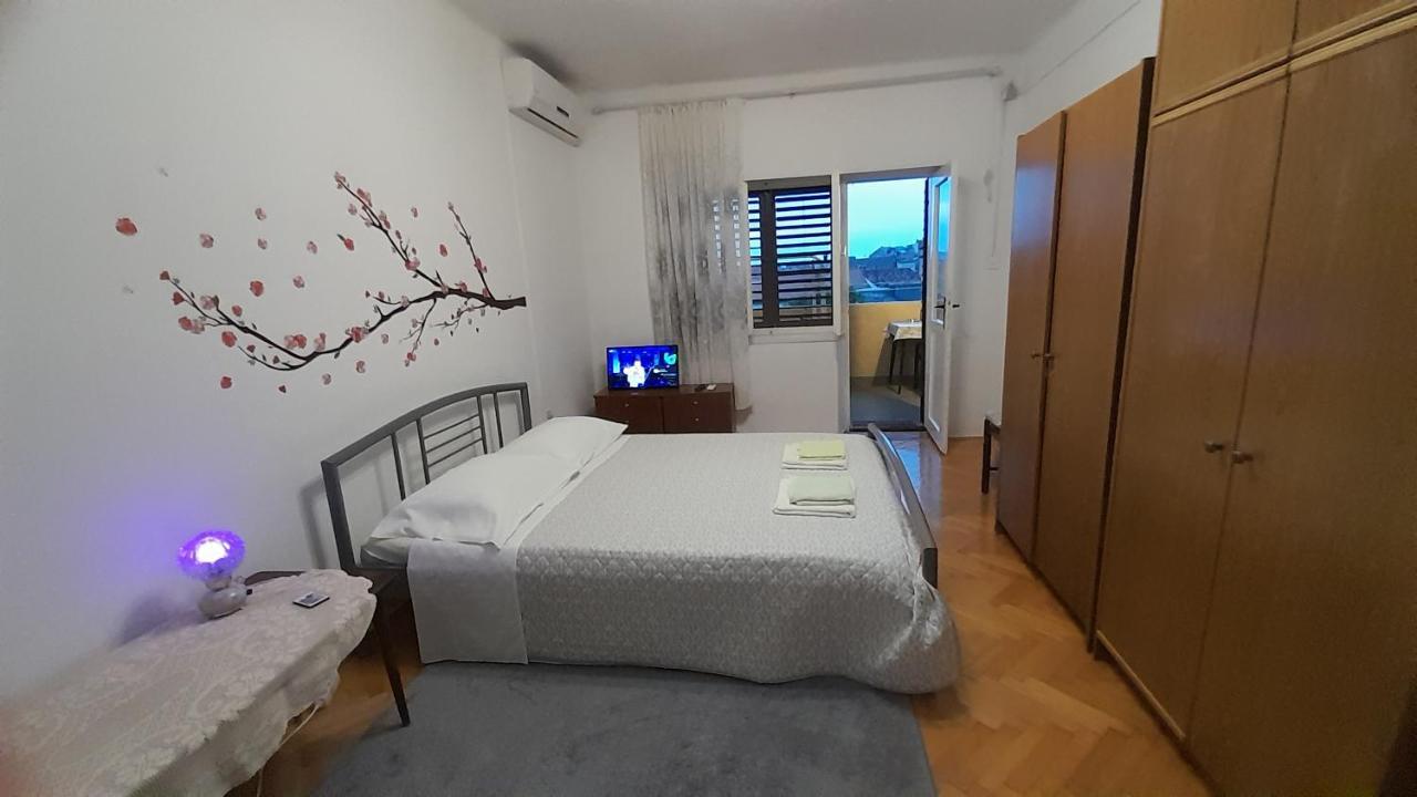 Apartment Gulin Šibenik Exteriör bild